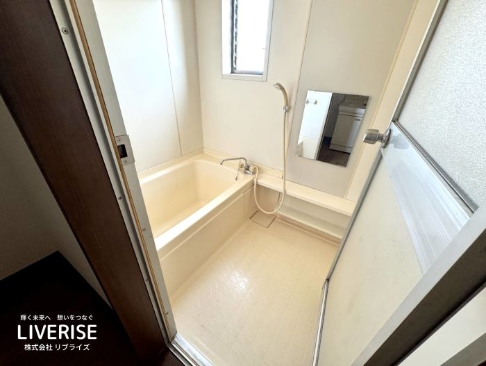 古河市 ガレージ付中古住宅 リフォーム済6枚目古河市の不動産・土地・戸建・マンション・賃貸・売却査定・リブライズ