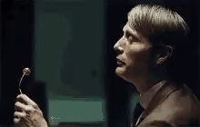 Hannibal Mads Mikkelsen GIF