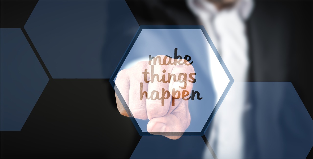 STARTING YOUR OWN BUSINESS? HERE ARE SOME REASONS WHY YOU SHOULD INVEST IN THE LATEST TECH GADGETS