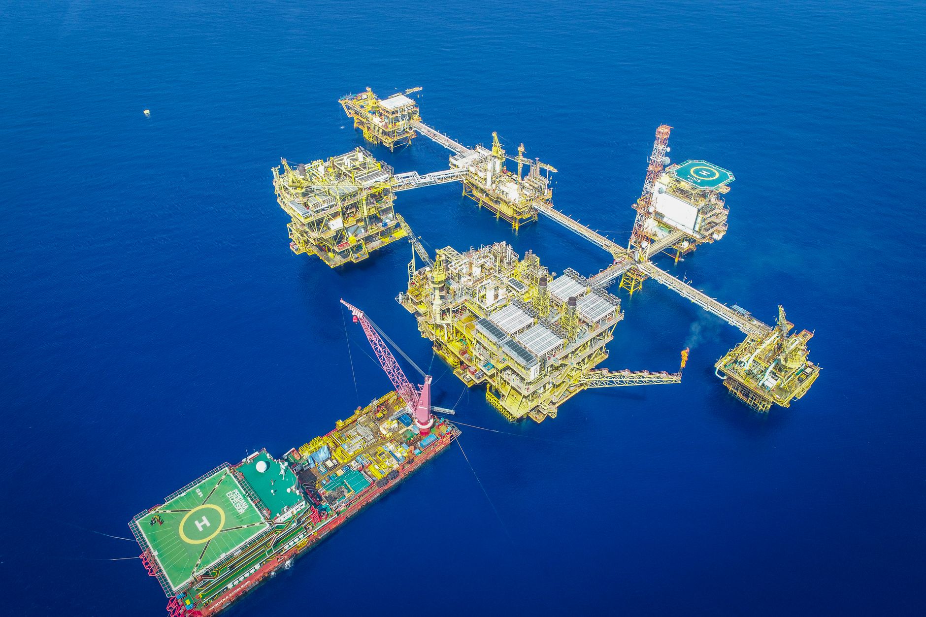 India turns to Iran for oil and gas after 7-year hiatus, signaling limits to U.S. tilt
