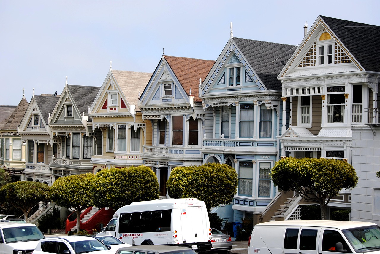 San Francisco Victorian home has unique paint in every room