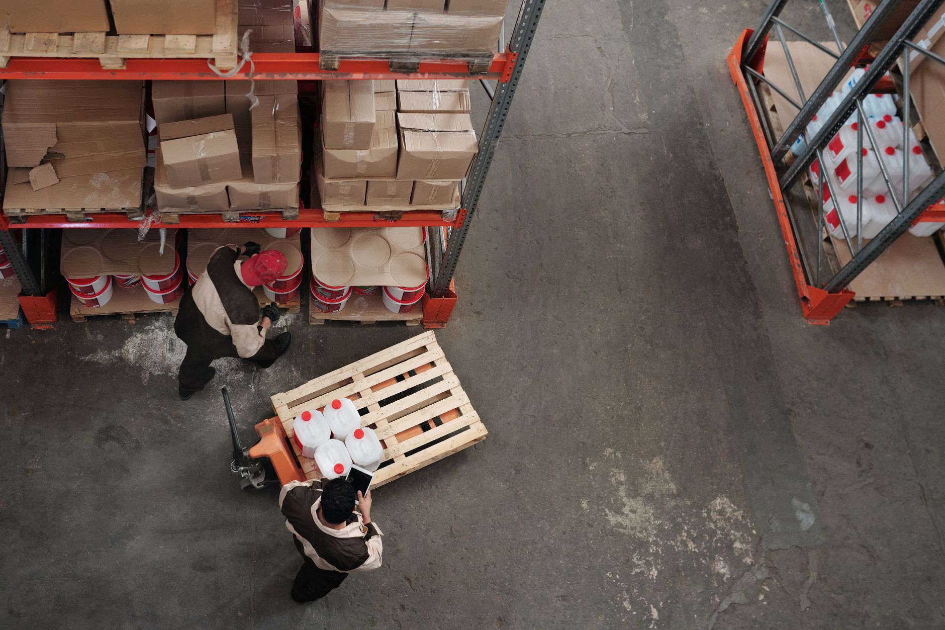 The Rise of Side Loaders in Material Handling