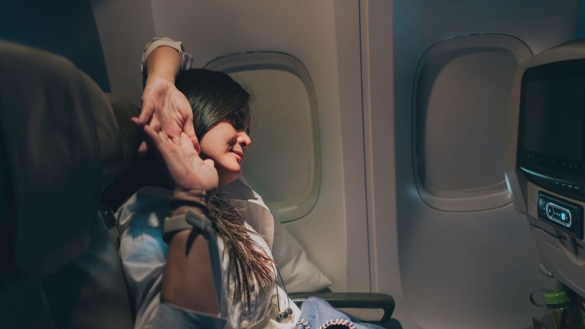 Pilates moves to do on long flights - pilates moves