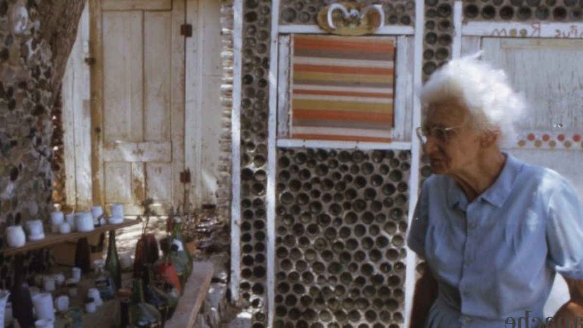 Grandmother's Bottle House Becomes California Landmark - bottle village