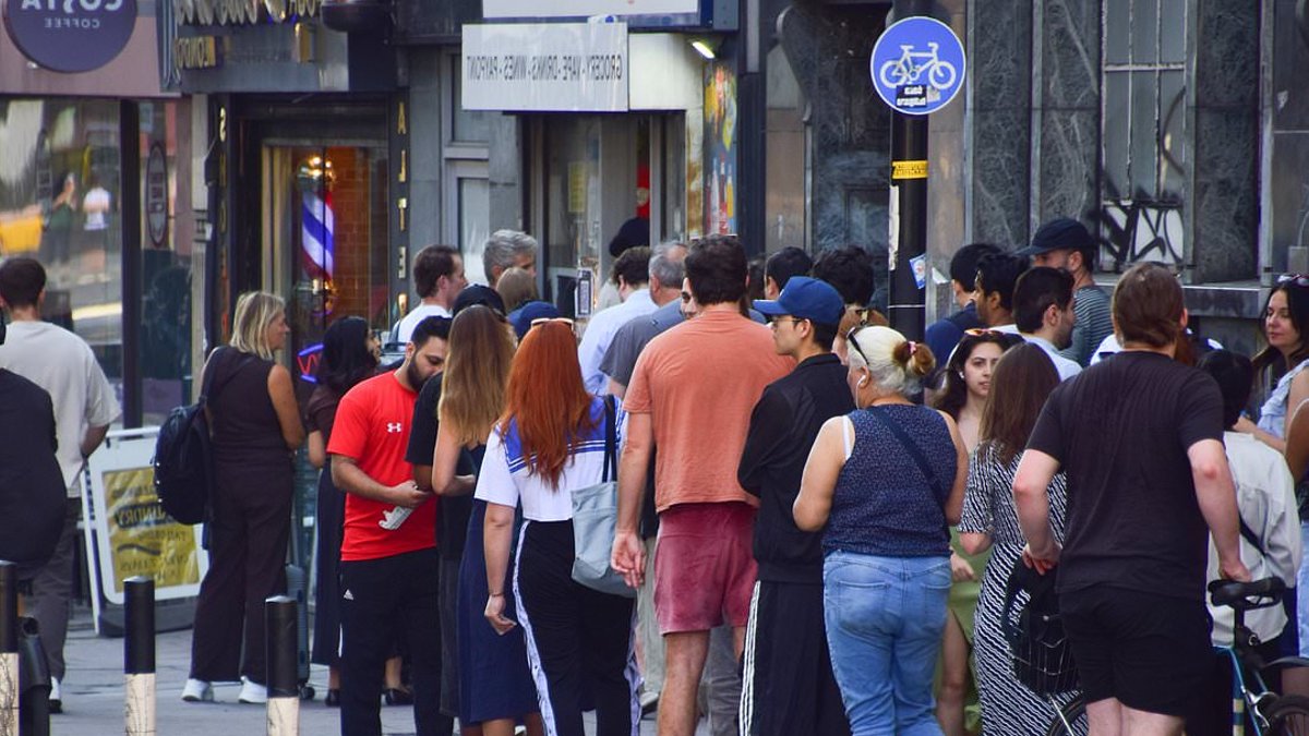 Heatwave hits retail sales and jobs Heatwave hits retail sales and jobs - retail sales