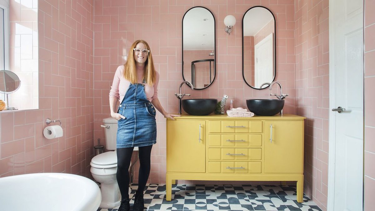 Woman Transforms Bedroom Into Luxurious Bathroom - bedroom to bathroom