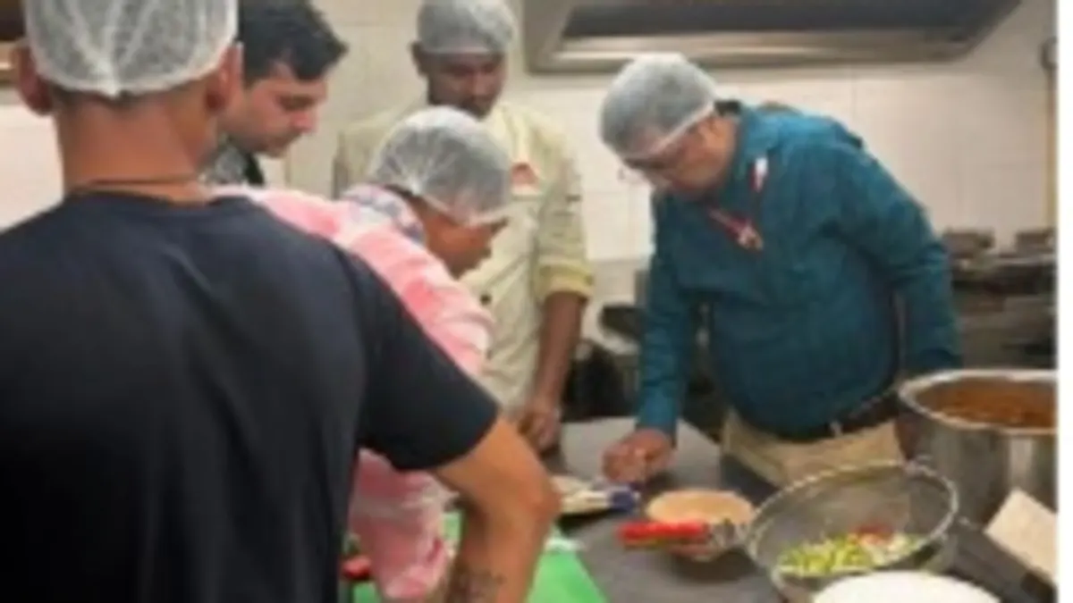 স্বাস্থ্যের সাথে ছিনিমিনি খেলা বরদাস্ত নয়: ধানবাদধাঁয় ভেজাল পনির চক্রের হদিশ