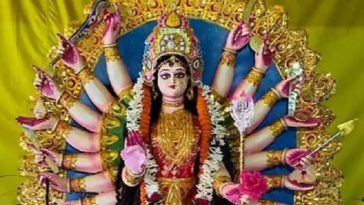 श्री श्री शारदा तीर्थ आश्रम में 18 भुजाओं वाली महालक्ष्मी की पूजा