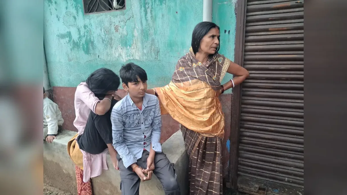 कतरास के प्रसिद्ध लिलोरी मंदिर के पुजारी मुन्ना पंडित की चाकू से गोंद-गोंद कर हत्या