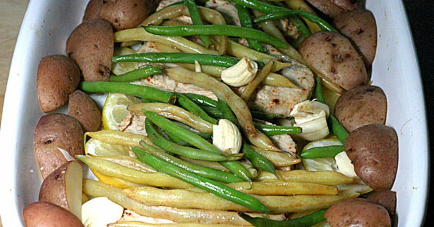 Vegan chicken with garlic lemon green beans dump and go dinner once