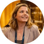 smiling-woman-business-event, professional-networking-environment