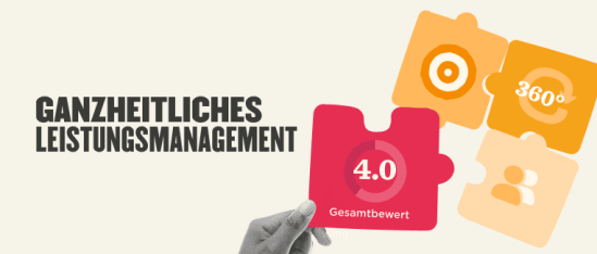 Leistungsmanagement-Visual mit Puzzle-Teilen, zeigt Bewertungen und 360-Grad-Evaluierung. Hand hält Bewertungskarte. leistungmanagement, bewertung, 360grad