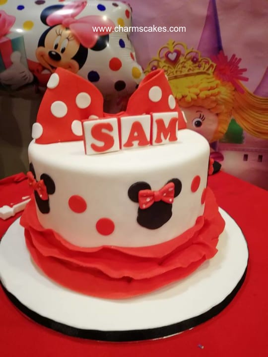 Custom Cake Minnie Mouse Sam Charm S Cakes And Cupcakes - cakes by sam vanilla roblox cake facebook