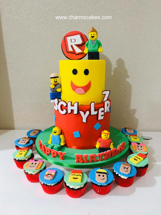 Custom Cake Roblox Charm S Cakes And Cupcakes - best roblox roblox cake for boy