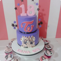 Kpop Custom Cakes Charm S Cakes And Cupcakes