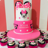 Skylar Minnie Mouse Custom Cake