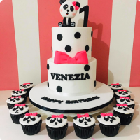 Venezia 2 Panda Custom Cake