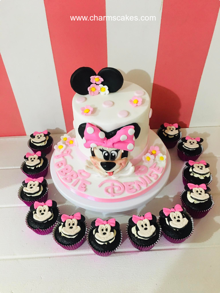 Denise's Minnie Minnie Mouse Custom Cake