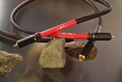 Silent Wire NF5 Cinch Audiokabel RCA Stereo mit Masseleitung