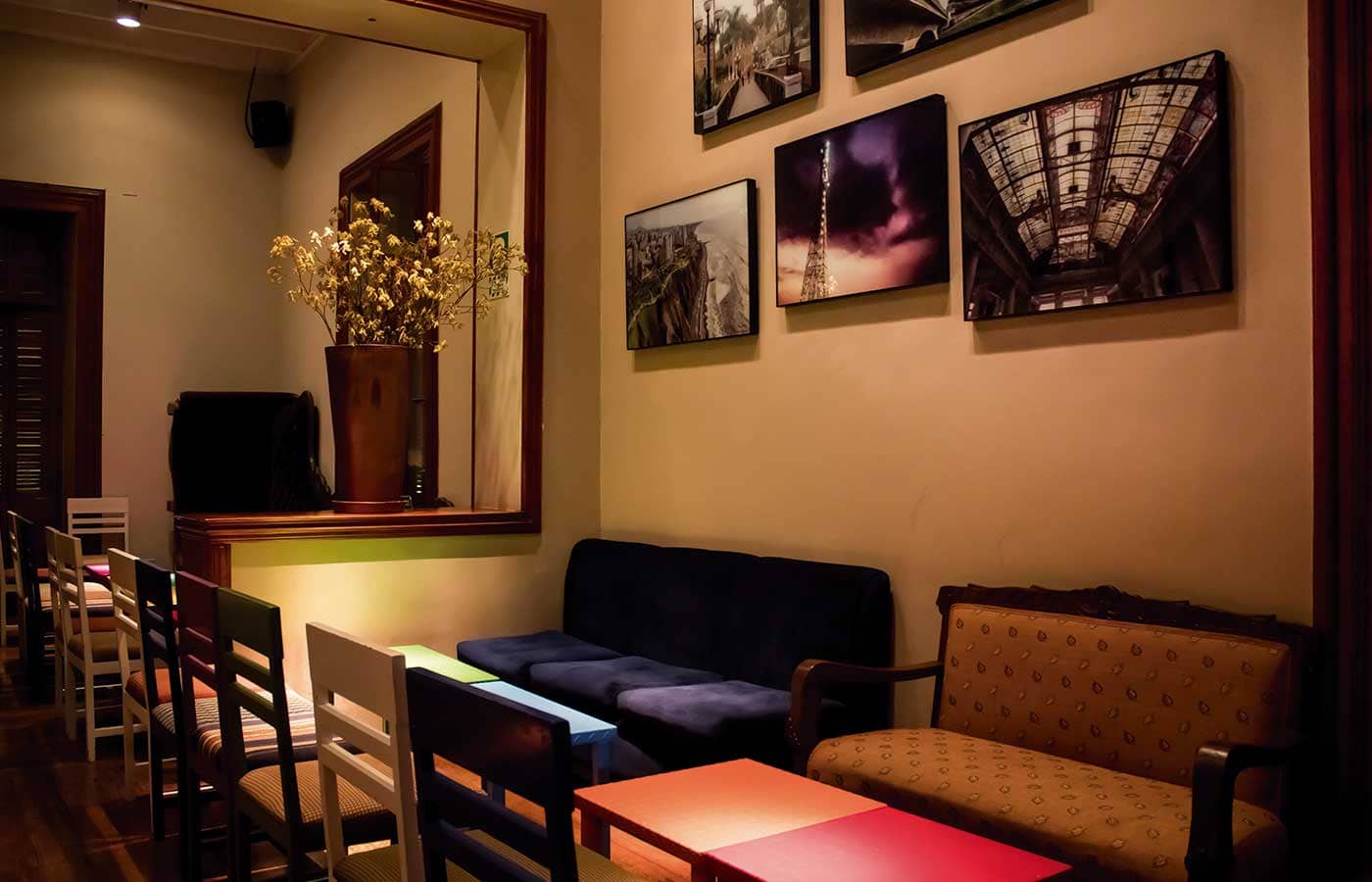 Best escorts near Hotel The Park Bangalore