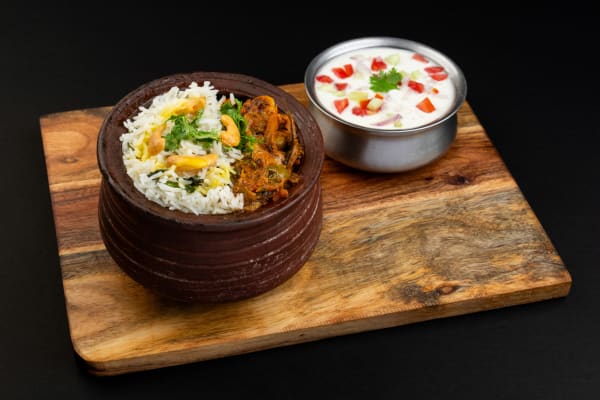 Dum Matka Biryani with Veg Raita