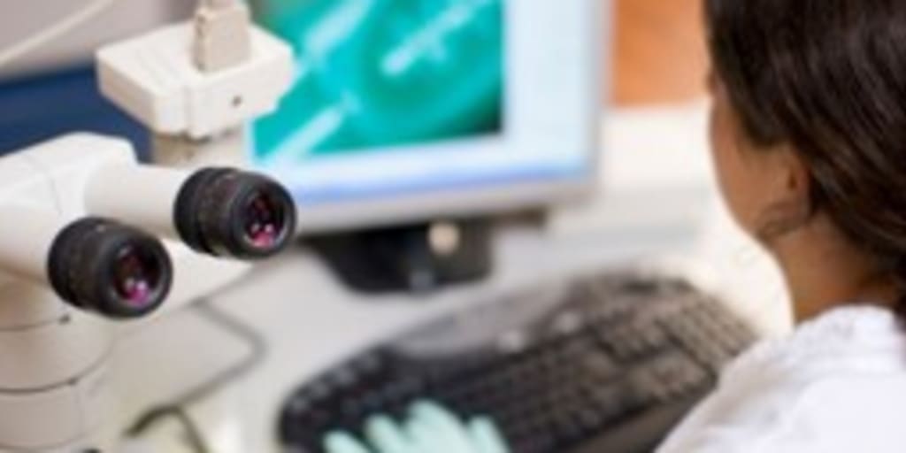 How To Become A Crime Lab Analyst Career And Salary Information