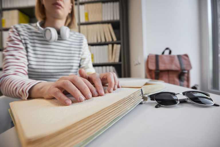 Resource Guide for Students With Visual Impairments