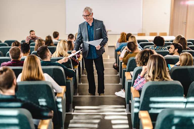 Ask a Professor: How to Improve Your Grades in College