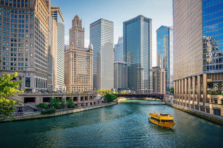 What Are the Best Illinois Cities to Work In?