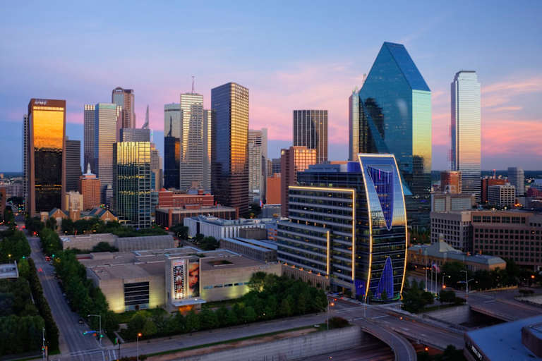 dallas skyline at dusk