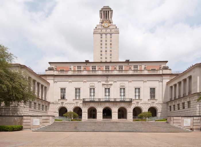 Horizontal image University of Texas at Austin clock tower