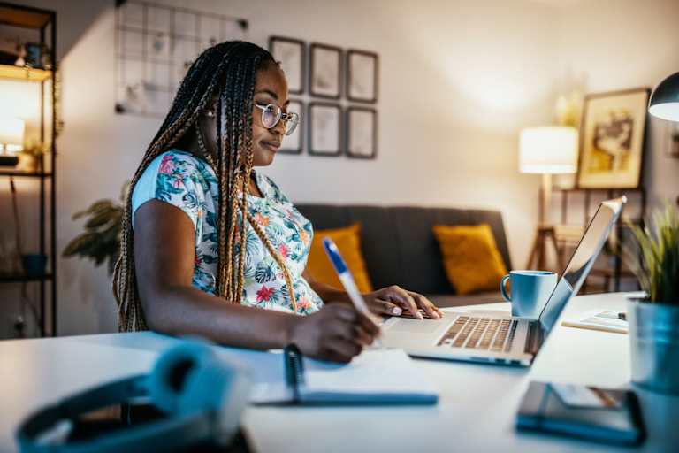 Nursing student applying for scholarships