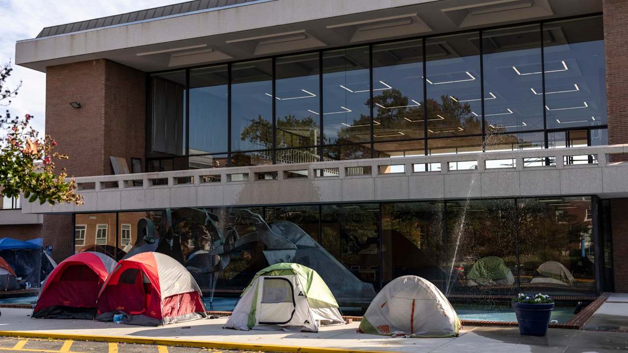 Howard University Students Protest Living Conditions At Dorms On Campus