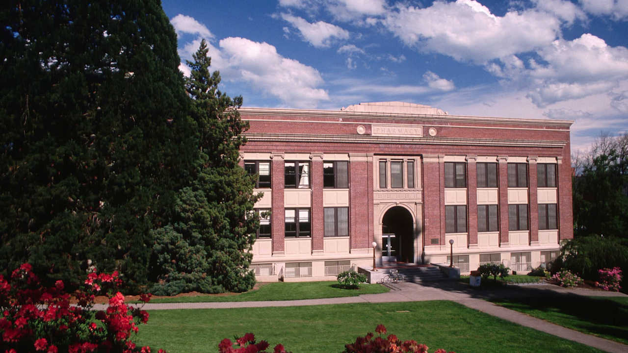 Pharmacy Building at Oregon State University