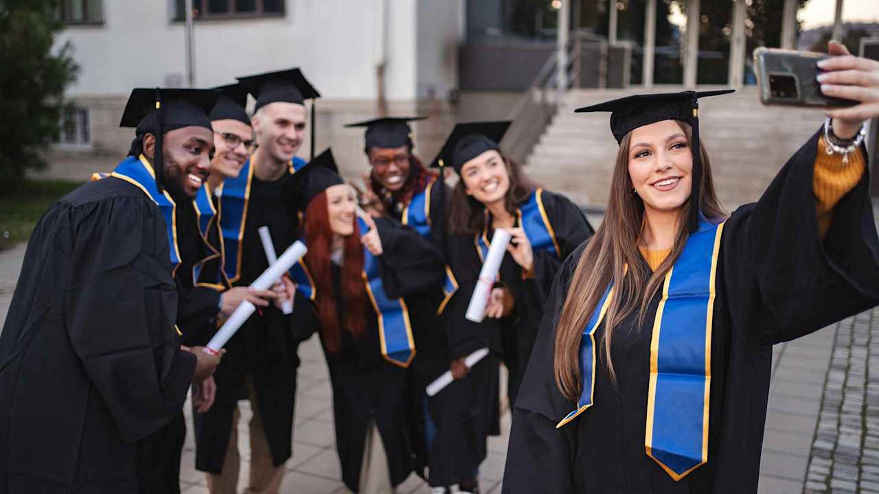 Group of students taking a selfie