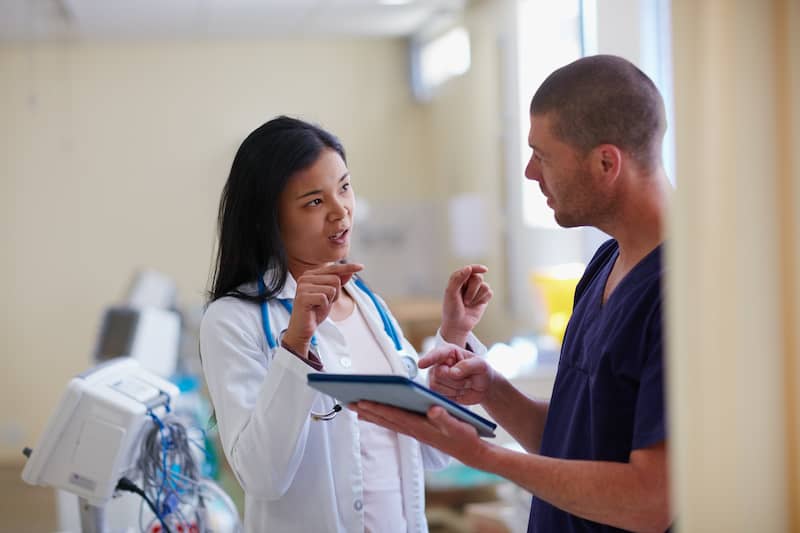 The Difference between a Certified Nursing Assistant and a Licensed  Practical Nurse