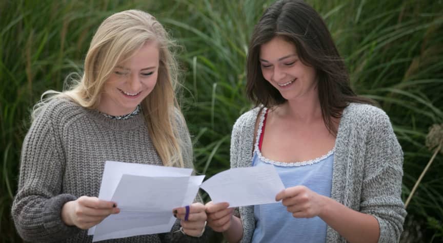 What Is the Dean’s List and How Can You Get on It?