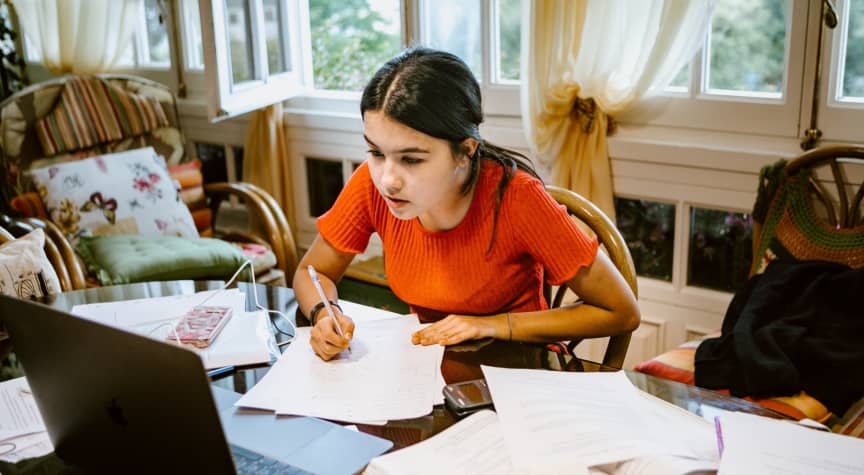 6 Essential Tips for Students Taking Online Courses This Fall