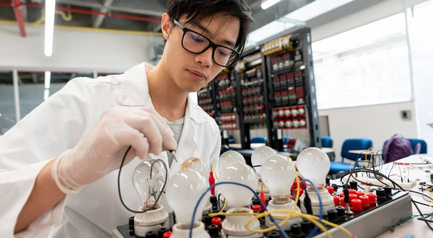 The 10 Most Popular College Majors