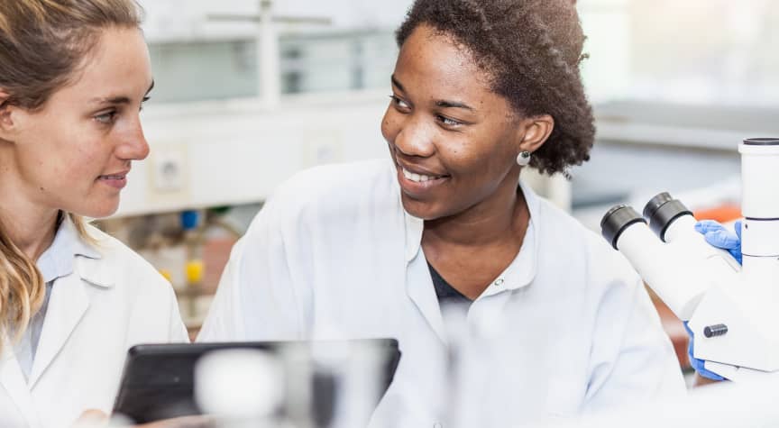 How To Become a Pharmacy Technician
