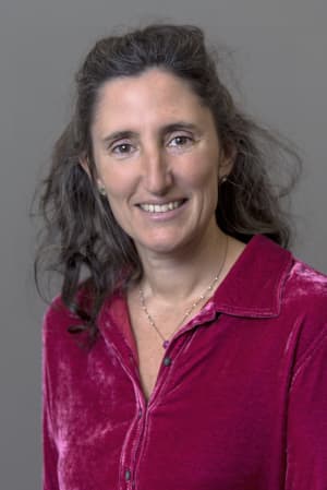 Portrait of Michelle Palmer