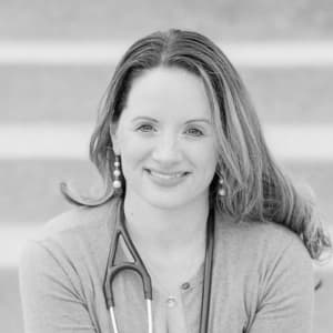 Portrait of Nicole Walters, DNP, M.Ed., MA, APRN, PMHNP-BC, WHNP, RN-BC, CPM, IBCLC, CNE