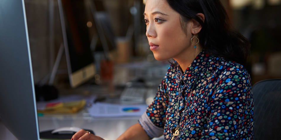 Are unpaid internships worth it? Are they legal? Students unsure whether they can afford an internship need the right information and latest data.