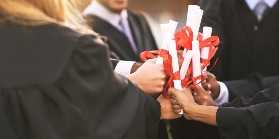 Do you want to earn a bachelor's but can't decide which type of degree to pursue? Check out this article to learn the differences between a BA and a BS.