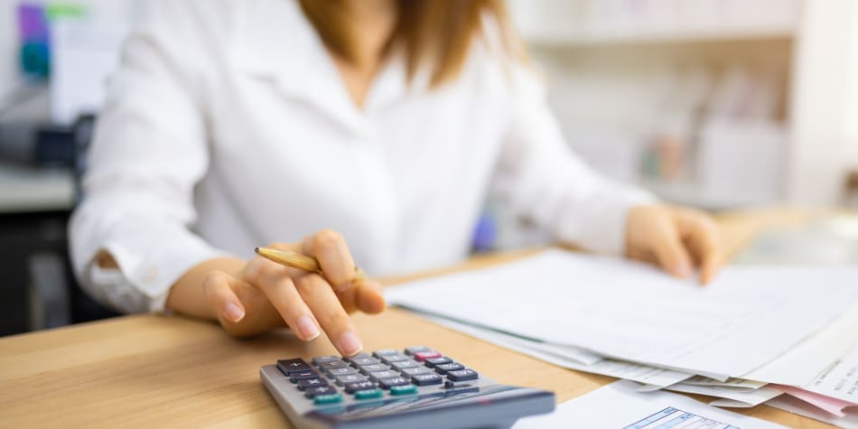 Learn everything you need to know about income share agreements, including which schools offer them and what to watch out for with this new payment option.