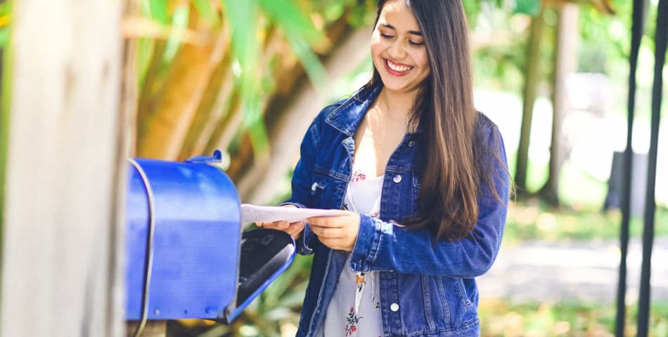 What are early action and early decision, and how do you decide between them? Find out how to make the best decision that increases your chances of admission.