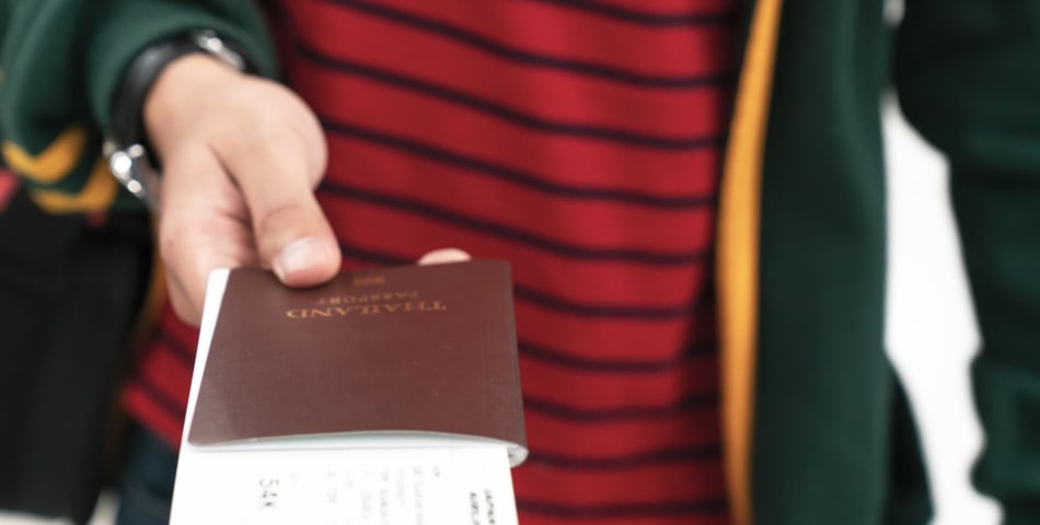ICE will let international students stay in the U.S., even if their schools go online — but incoming freshmen still face visa issues and travel restrictions.