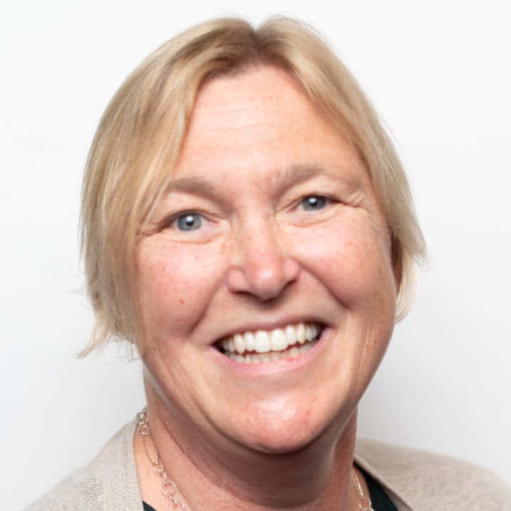 Portrait of Tanya Peterson