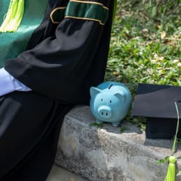 8 Smart Moves That Will Help You Save Money in College