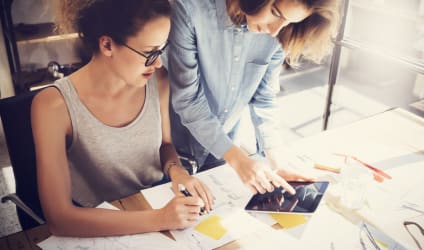 Card Thumbnail - Guide To An Online Marketing Degree